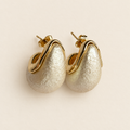 GOTAS BLANCAS CON DETALLES DORADOS